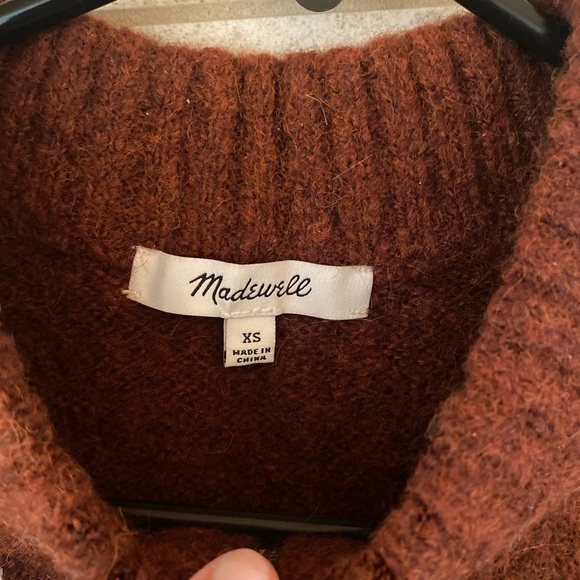 Madewell embroidered sweater - Picture 3 of 8